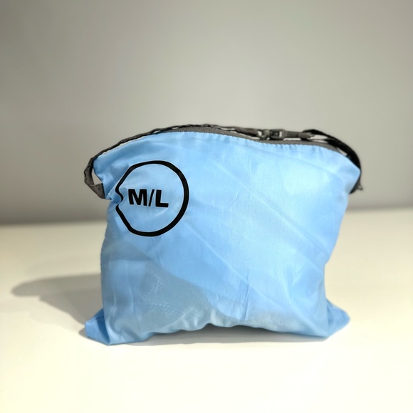 Disney parks packable jacket/ windbreaker - Picture 6 of 7